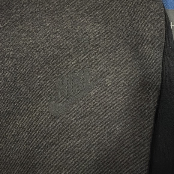 Nike Tech Fleece Joggers Mens XL Black / Gray Logo Taper Leg Ankle Gym Y2K - Picture 2 of 8